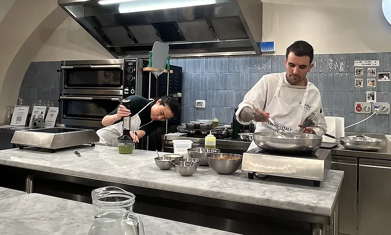 Pasta and gelato cooking class in the heart of Rome