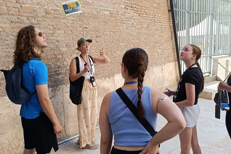 Colosseum & Roman Forum Small Group Tour