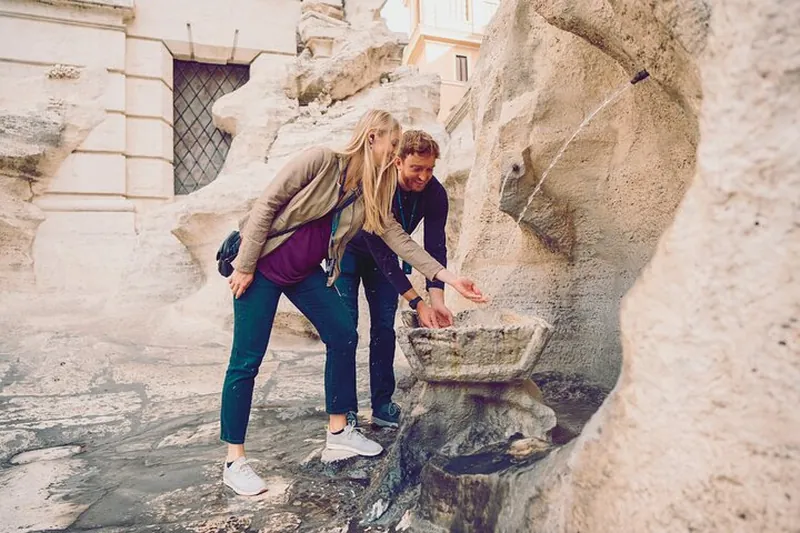 Small group walking tour of Rome with Pantheon guided visit