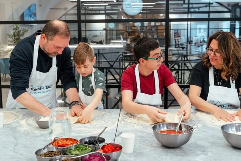 Authentic Pizza and Gelato cooking class in Rome