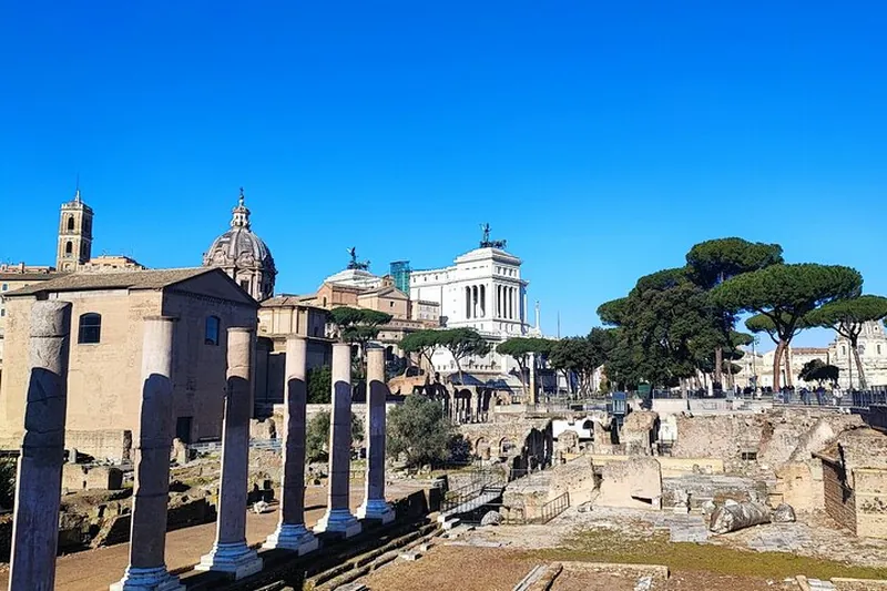 Colosseum & Roman Forum Small Group Tour