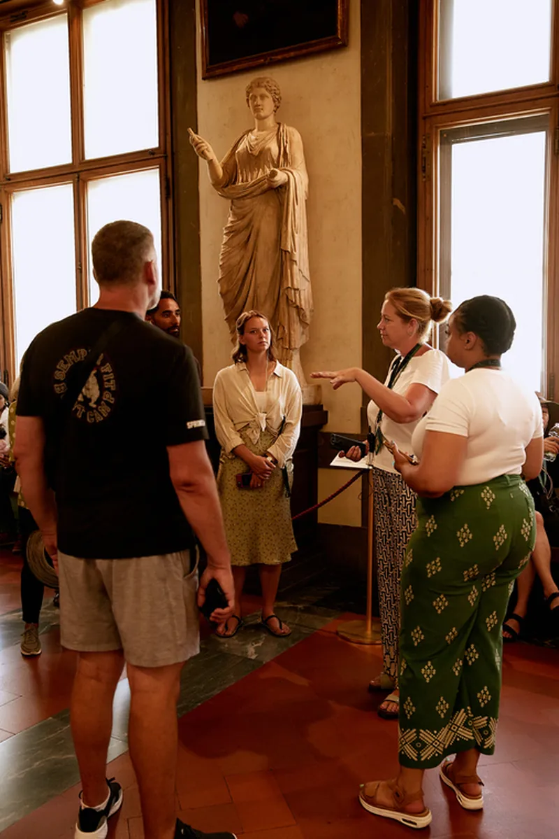 Semi-private Uffizi Gallery tour with an art expert