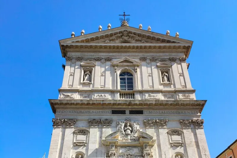 Rome Street Food Tour in Rione Monti Neighborhood