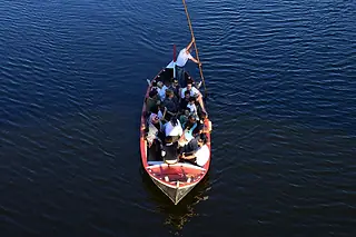 Florence River Cruise on a Traditional Barchetto