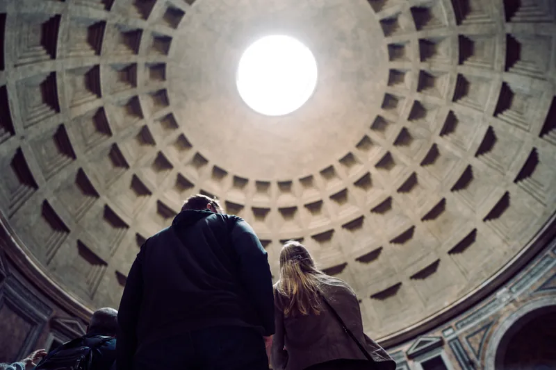 Small group walking tour of Rome with Pantheon guided visit