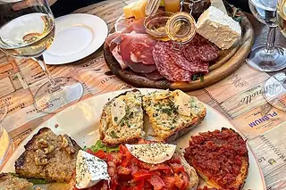 Trastevere & Jewish Ghetto Food and Wine Experience