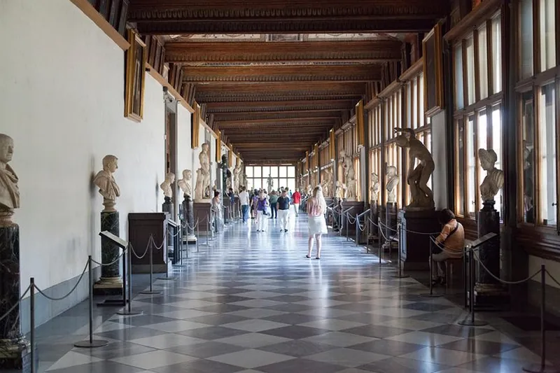 Semi-private Uffizi Gallery tour with an art expert