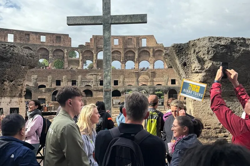 Colosseum & Roman Forum Small Group Tour