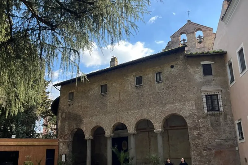 Hidden Rome by Golf Cart: Catacombs, Crypts and Sacred Art