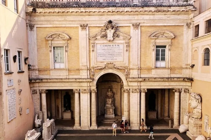 Capitoline Museums Private Tour + Vittoriano & Palazzo Venezia