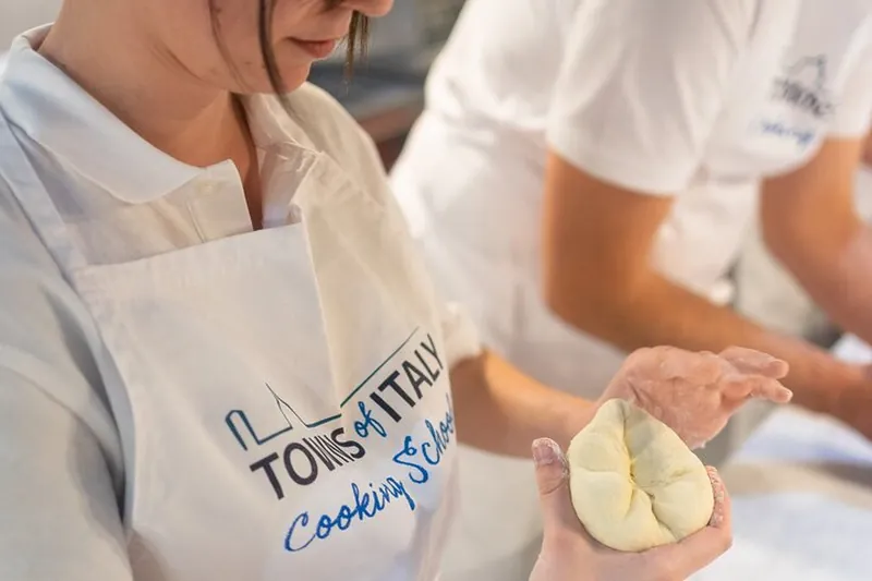 Authentic Pizza and Gelato cooking class in Rome