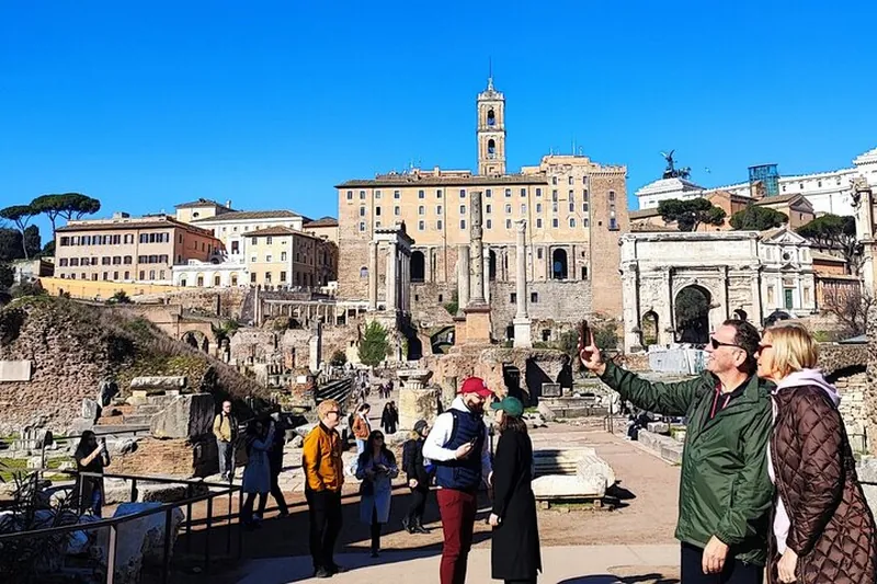 Colosseum & Roman Forum Small Group Tour