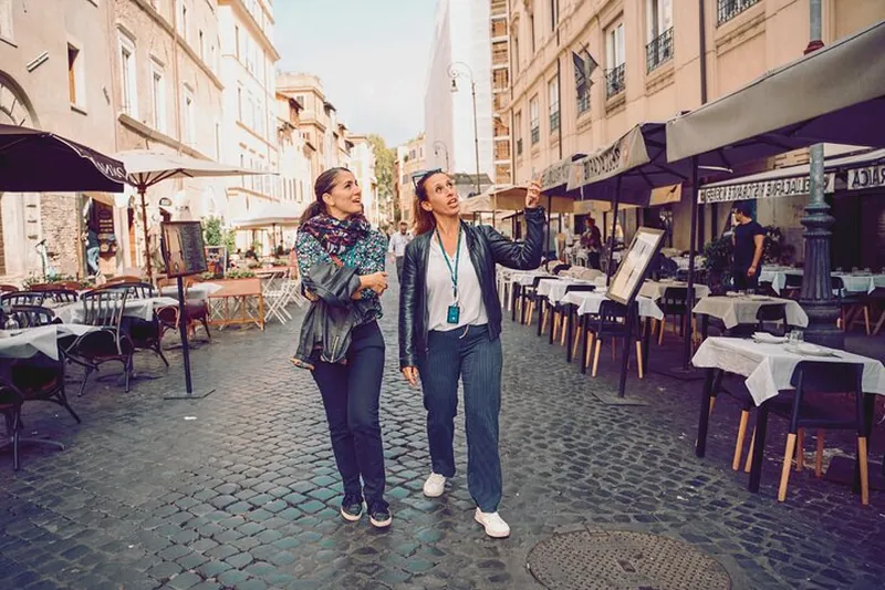 Small group walking tour of Rome with Pantheon guided visit