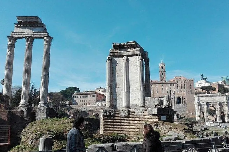 Colosseum & Roman Forum Small Group Tour