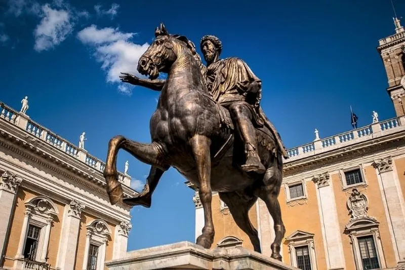Capitoline Museums Private Tour + Vittoriano & Palazzo Venezia