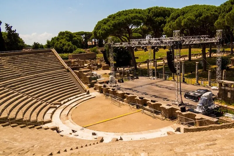 Half Day Tour at Ostia Antica with Private Transfer and Tickets