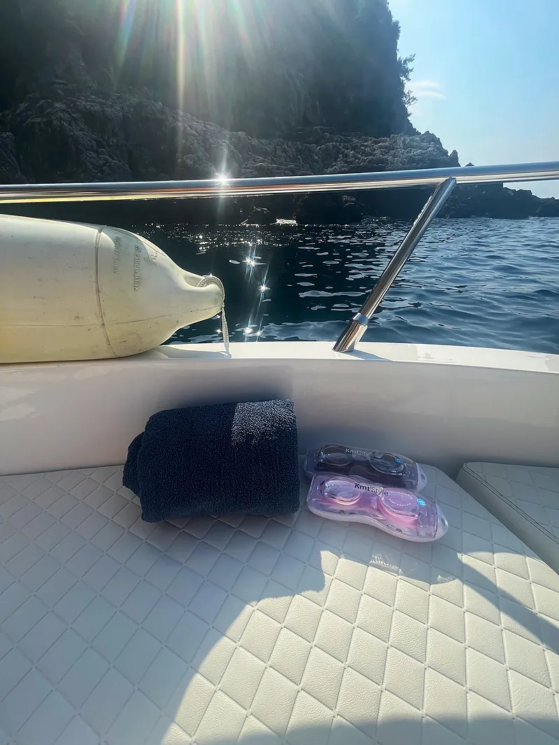 Amalfi Coast Private Boat Day Trip from Rome