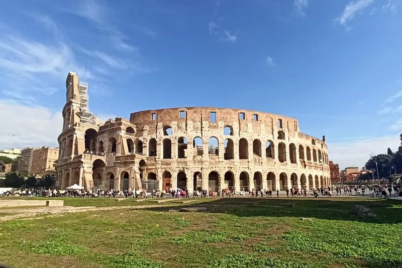 Colosseum & Roman Forum Small Group Tour