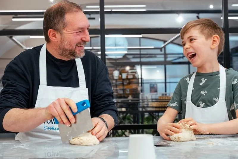 Authentic Pizza and Gelato cooking class in Rome