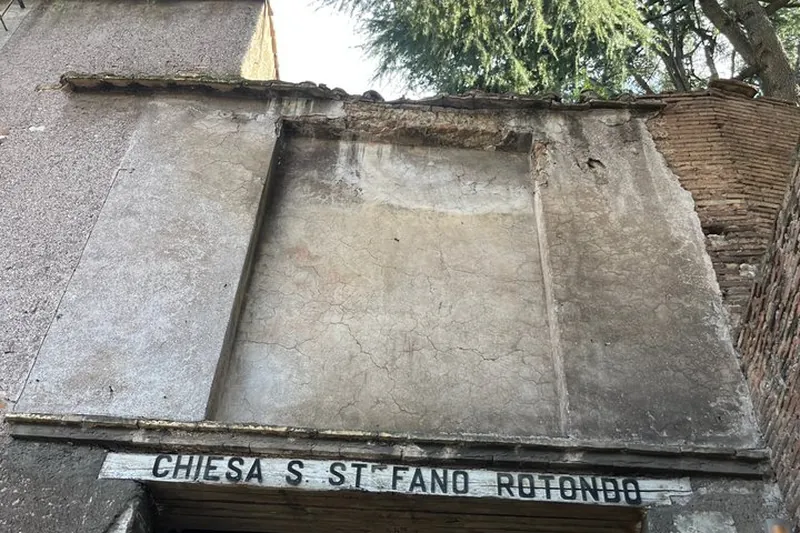 Hidden Rome by Golf Cart: Catacombs, Crypts and Sacred Art