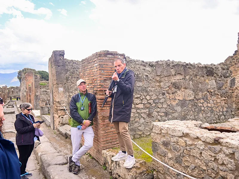 Pompeii & Vesuvius from Rome with Lunch