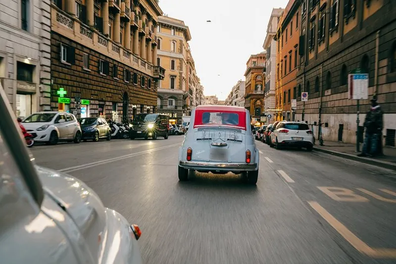 Fiat 500 Rome City Center Tour 