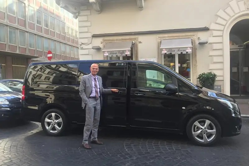 Transfer: from Fiumicino/Ciampino Airport to Rome City Center
