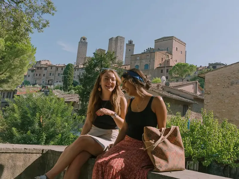 Florence Day Trip to Tuscany: Siena, San Gimignano & Winery Lunch