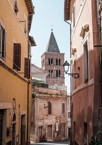 A quiet lane in Tivoli’s old town