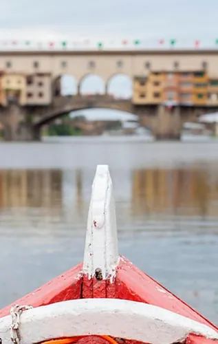 Under Ponte Vecchio