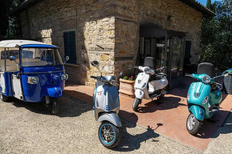 Chianti Vespa Tour with Tuscan Lunch or Dinner from Florence