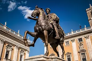 Capitoline Museums Private Tour + Vittoriano & Palazzo Venezia