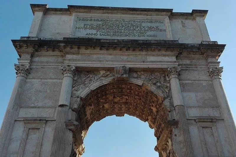 Colosseum & Roman Forum Small Group Tour