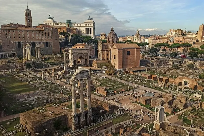 Colosseum & Roman Forum Small Group Tour